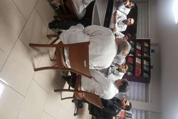 برگزاری جلسه با جضور مدیرگزوه ارتوچدی ومعاونت پژوهشی مرکز با کلیه رزیدنت های سال 2 مراکز ارتوپپدی ساعت 7صبح د