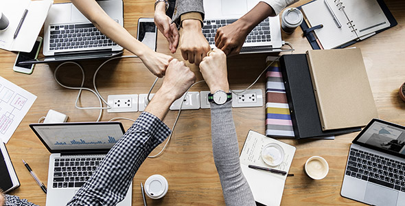 برنامه Staff Meeting  برگزار کننده گروه ارتوچدی بیمارستان شفا یحیائیان  1404/9/20 