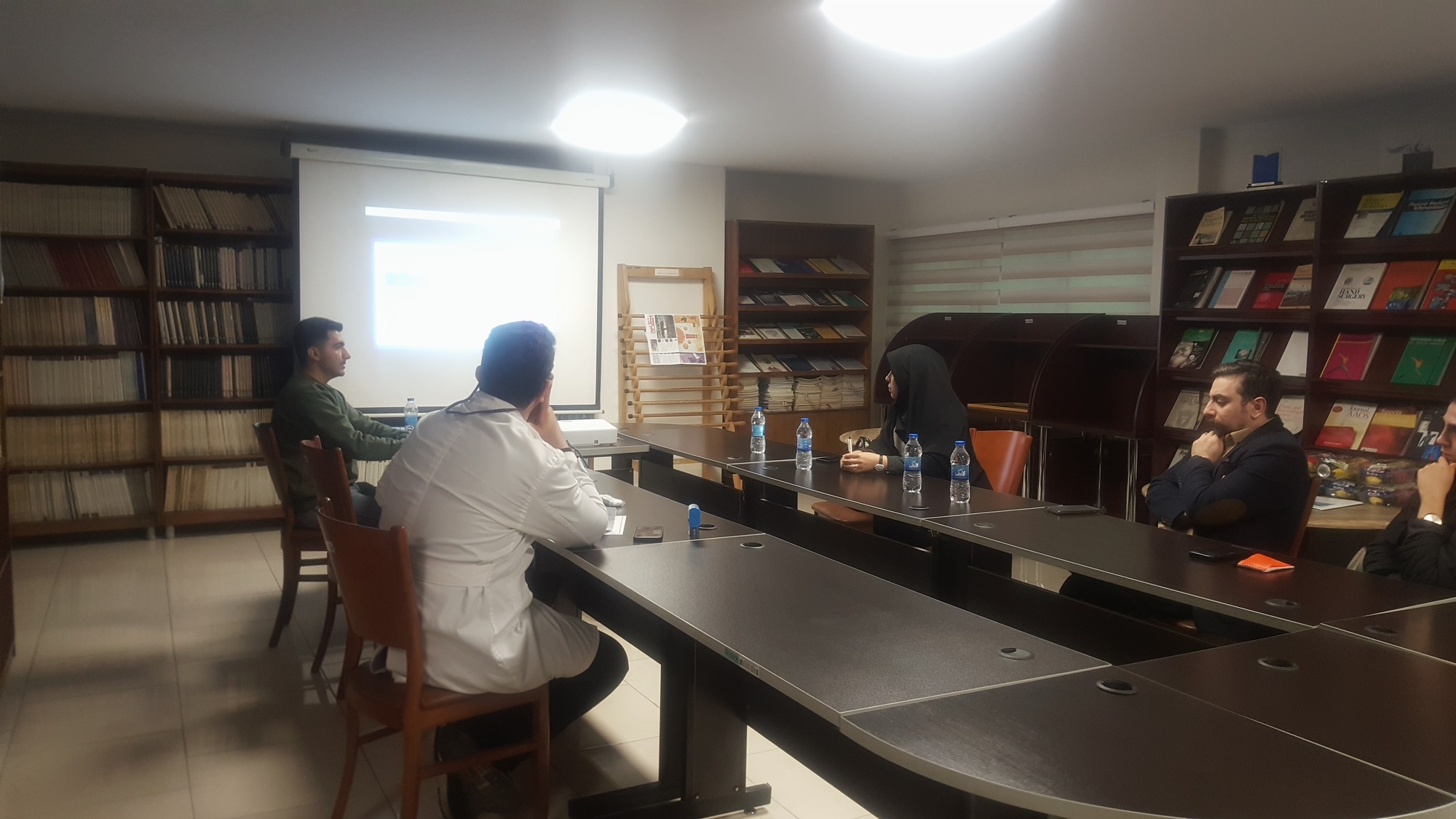 دفاع از پایان نامه دستیاری آقای دکتردشمن زیاری گروه رادیولوژی بیمارستان شفایحیائیان 1404/9/17 